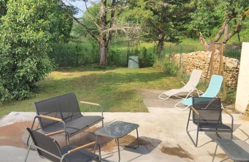 Loubejac Cabaña | Authentic village house with wifi and parking in Loubéjac