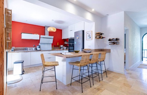 Piraillan Casa | Autumn Retreat| Heated Pool | Ping-Pong |6BR Villa