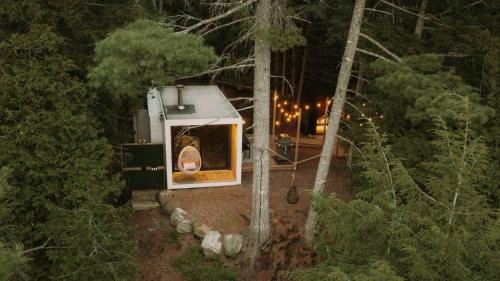 Huntsville Casa | Aux Box Muskoka Modern Muskoka Bunkie