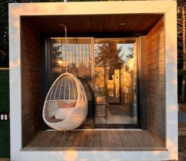 Huntsville Casa | Aux Box Muskoka Modern Muskoka Bunkie