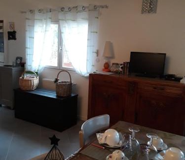 Romenay Cama Y Desayuno | Aux Cadollines