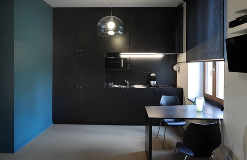 Engis Apartamento | Aux Houx-Apartamento-Estándar-Baño tipo “wet room”-Vista al Jardín