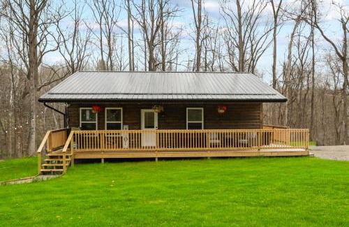 Logan Casa | -AVAIL NEW BOOKING PROMOTIONS - Secluded Cabin King Bed XBOX WIFI HotTub Games Firepit Close to Hiking Trails