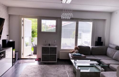 Jyvaskyla Apartamento | Avara, ylellinen kaksikerroksinen huoneisto.