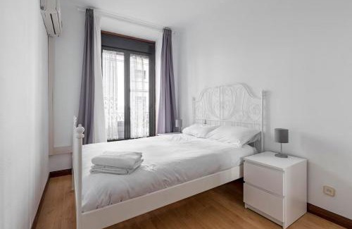 Triángulo Dorado del Arte Apartamento | AVE Apartamentos Madrid Centro Atocha