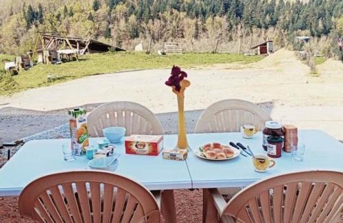 La Chabanne Casa | Aventure en plein air: gîte familial avec activités, proche La Loge des gardes et Paléopolis - FR-1-489-454