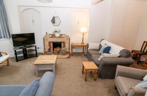 Borth-y-Gest Casa | Avondale