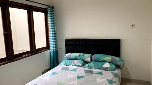 Yogyakarta Casa | Awana Dream Whole Villa, 4bedroom 10pax , 5min to Alun Alun, Kraton, Malioboro bdc