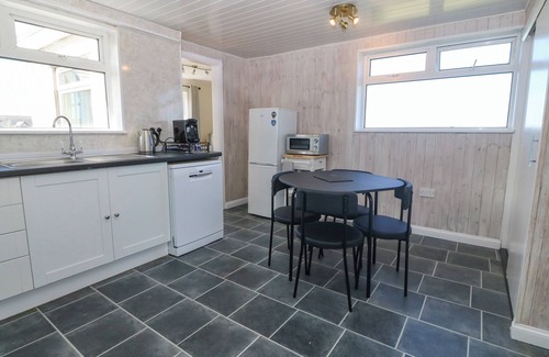 Elim Cabaña | Awelfryn