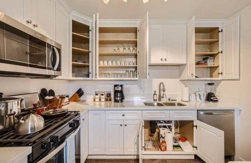 North Valley Casa | Awesome 6BR - 15 Min To Beach!