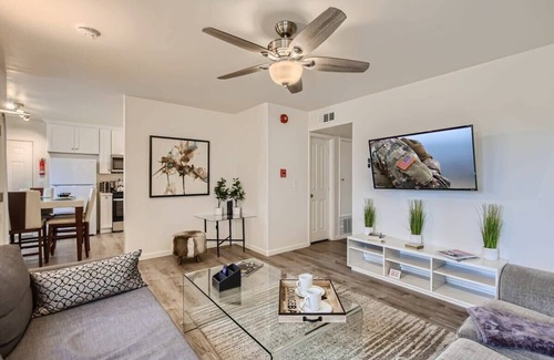 North Valley Casa | Awesome 6BR - 15 Min To Beach!