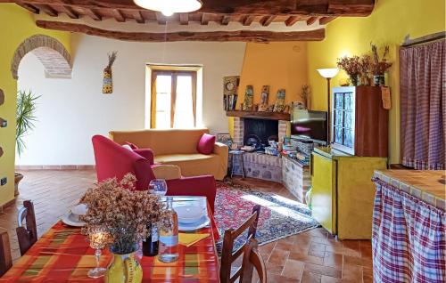 Castello di Tocchi Apartamento | Awesome Apartment In Monticiano