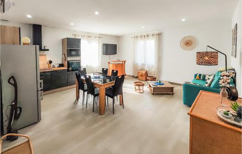 Narbonne Apartamento | Awesome Apartment In Narbonne With Wifi