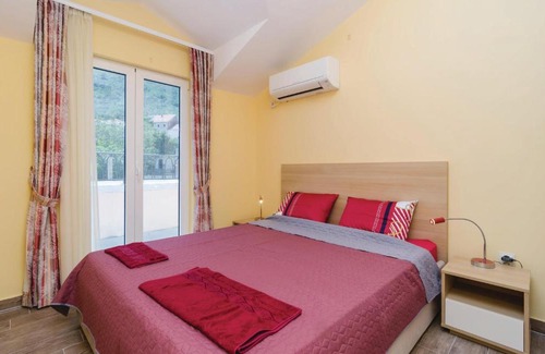 Kotor Apartamento | Awesome apartment in Prcanj with 1 Bedrooms and WiFi