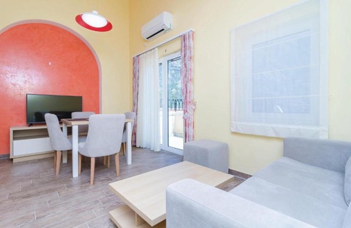 Kotor Apartamento | Awesome apartment in Prcanj with 1 Bedrooms and WiFi