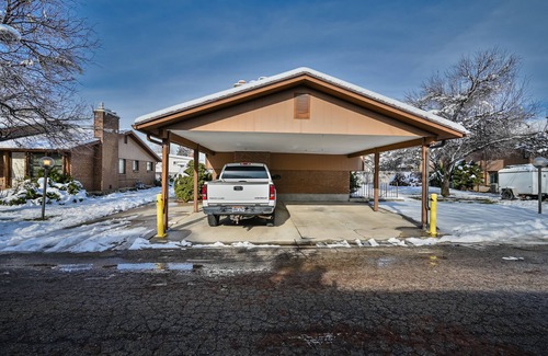 Canyon Rim Casa | AWESOME FULLY REMODELED TOWNHOUSE NEAR MOUTAINS AND CITY W/ NEW EVERYTHING