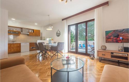 Susica Casa | Awesome Home In Betina