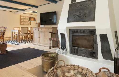 Femmøller Casa | Awesome Home In Ebeltoft With 3 Bedrooms And Internet