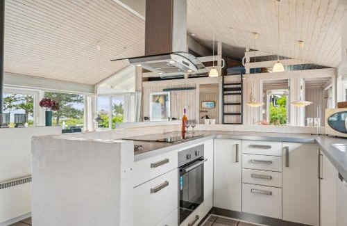 Ebeltoft Casa | Awesome Home In Ebeltoft With 3 Bedrooms, Sauna And Internet