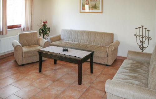 Oberohe Casa | Awesome Home In Faßbergheidesee