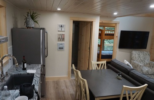 Rumford Center Cabina | Awesome MAINE MOUNTAIN TREEHOUSE! Enjoy nearby lakes, hiking & more summer fun!