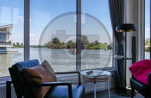 Ohe en Laak Alquiler De Eote | Impresionante barco en Ohé & Laak