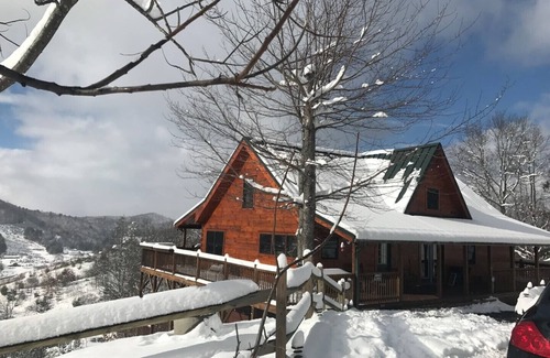 Fleetwood Casa | 5BR Vistas increíbles 8 personas, comunidad cerrada con jacuzzi cerca de New River y Parkway