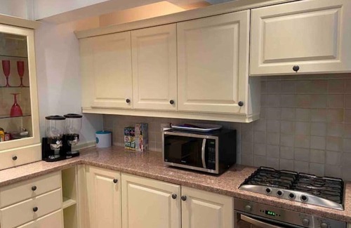 Birmingham Casa | Aylesbury Manor