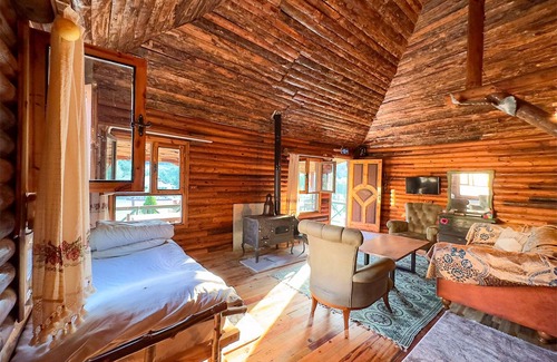 Iznik Chalet De Esquí | Aynştayn Chalet