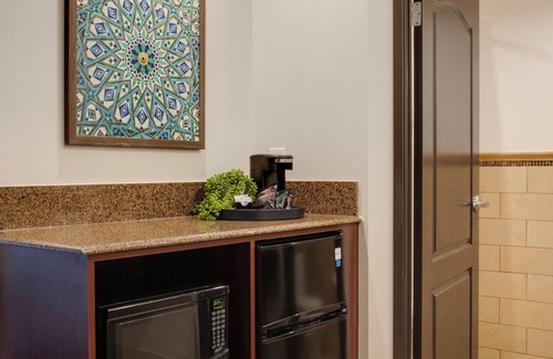 Los Serranos Hotel | Ayres Hotel Chino Hills – Ontario