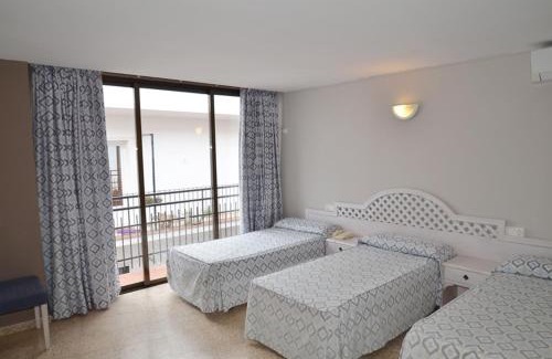 Sant Antoni de Portmany Hotel | azuLine Hotel Llevant