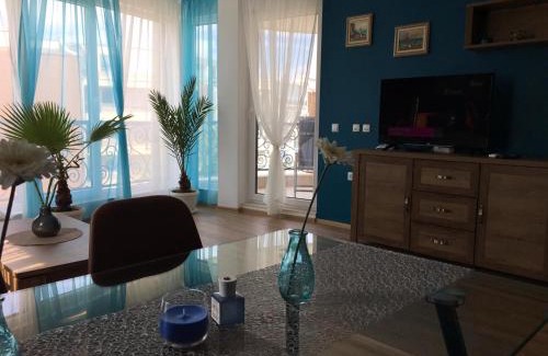 Chernomorets Apartamento | Azur Apartment Deluxe