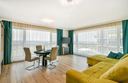 Varna Apartamento | Azure View 2BR Luxury Apartment - free parking
