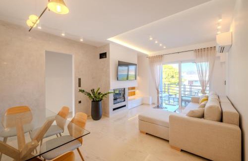 Varkiza Apartamento | Azure7 Seaside - Luxury Apartment in Varkiza