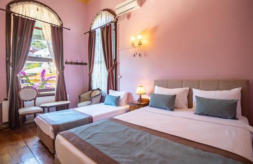 Adalar Hotel | Büyükada Anastasia Meziki History Mansion