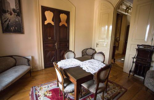 Adalar Hotel | Büyükada Anastasia Meziki History Mansion