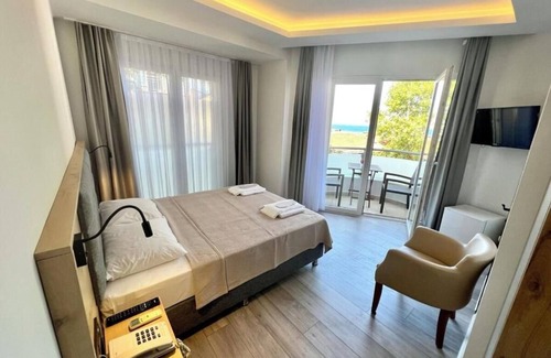 Adalar Hotel | BÜYÜKADA MARİNE HOUSE HOTEL