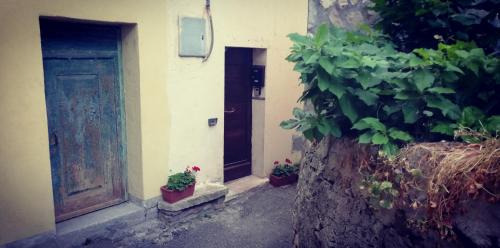 Genga Cama Y Desayuno | B&B Bivacco Frasassi climbing & trail running house