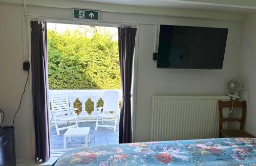 Melissant Cama Y Desayuno | B&B Catharinenburg Golf & Wellness