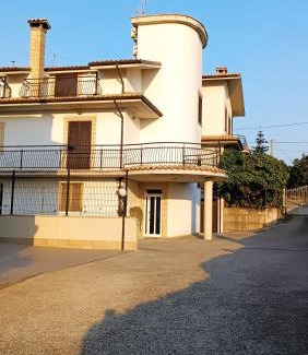 Vasto Cama Y Desayuno | B&B "LE LUCI" CAMERA IN ATTICO SUPER VISTA interno 2 rose rosa