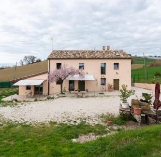 Ostra Cama Y Desayuno | B&B Le Rondini Ostra Senigallia Ancona