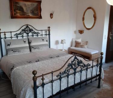 Sonnefeld Cama Y Desayuno | B&B Neuses am Brand