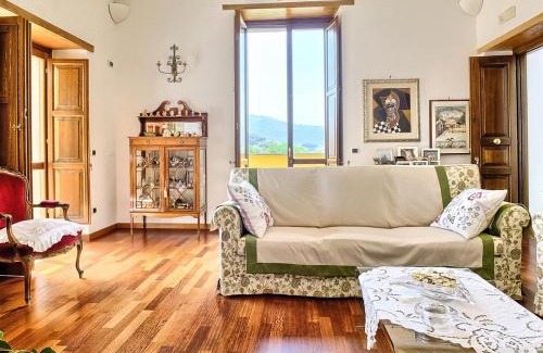 Meta Cama Y Desayuno | B&B Villa Elisa