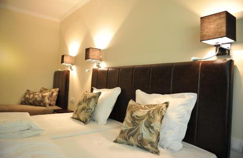 Feketic Cama Y Desayuno | B&B Villa Pipacs