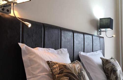 Feketic Cama Y Desayuno | B&B Villa Pipacs