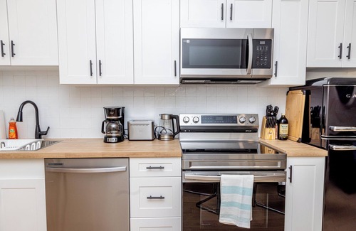 Brockton Village Hotel | Be Hotel