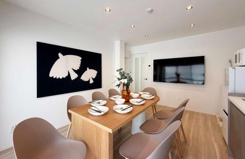 Hiroshima City Centre Casa | b hotel Wanoyado Kanayama - Entire House Stay Japanese Style with 2 Baths