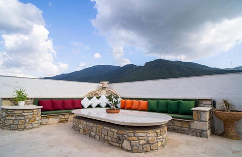 Selcuk Hotel | B&Y Burgaz