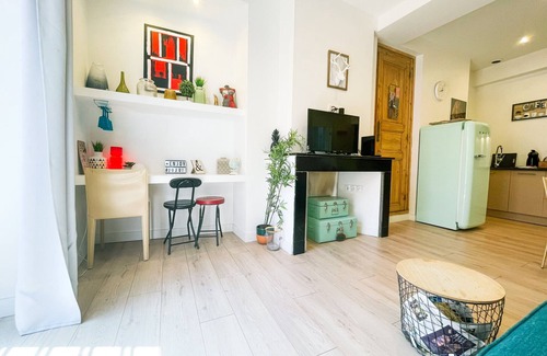 Secteur 2 Apartamento | En Juju❤️Charme en italiano para 4, centro # B1
