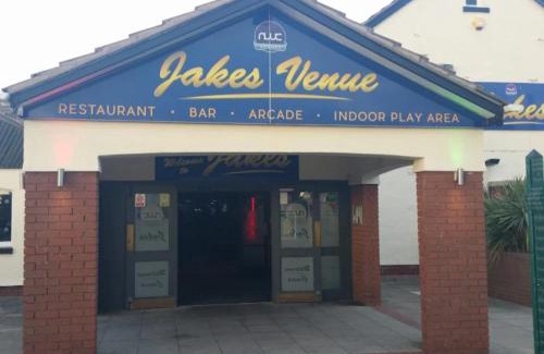 Towyn Casa | B58 3bed caravan, sleeps up to 8, free Wi-Fi, parking